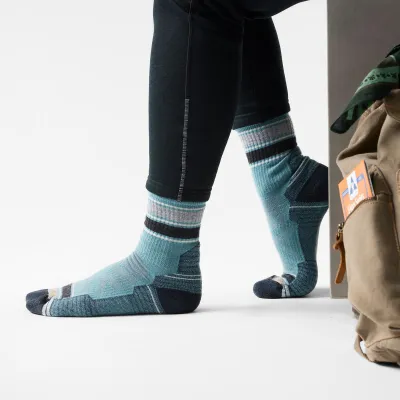 Unisex merino ponožky SMARTWOOL Hike Light Cushion Striped Mid Crew Sock, Dusty Teal velikost: 46-49 (XL)