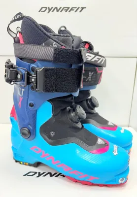 Skialpové boty Dynafit TLT X W Extra Wide 23/24 Použité Barva: modrá / růžová, Velikost - Mondo: 25,5