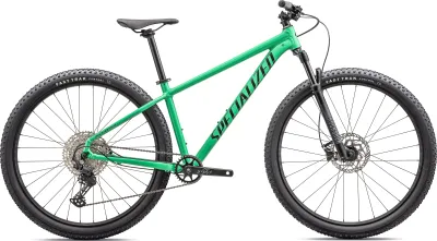 Specialized Rockhopper Expert gloss electric green /dark moss green 2024 Barva: zelená, Velikost: L