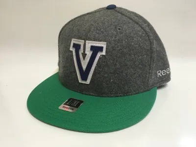 Pánská kšiltovka Vancouver Canucks NHL Varsity Flex Hat Distribuce: USA, Velikost: S